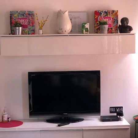 La Casa Colorata Apartment ปิซา ภายนอก รูปภาพ