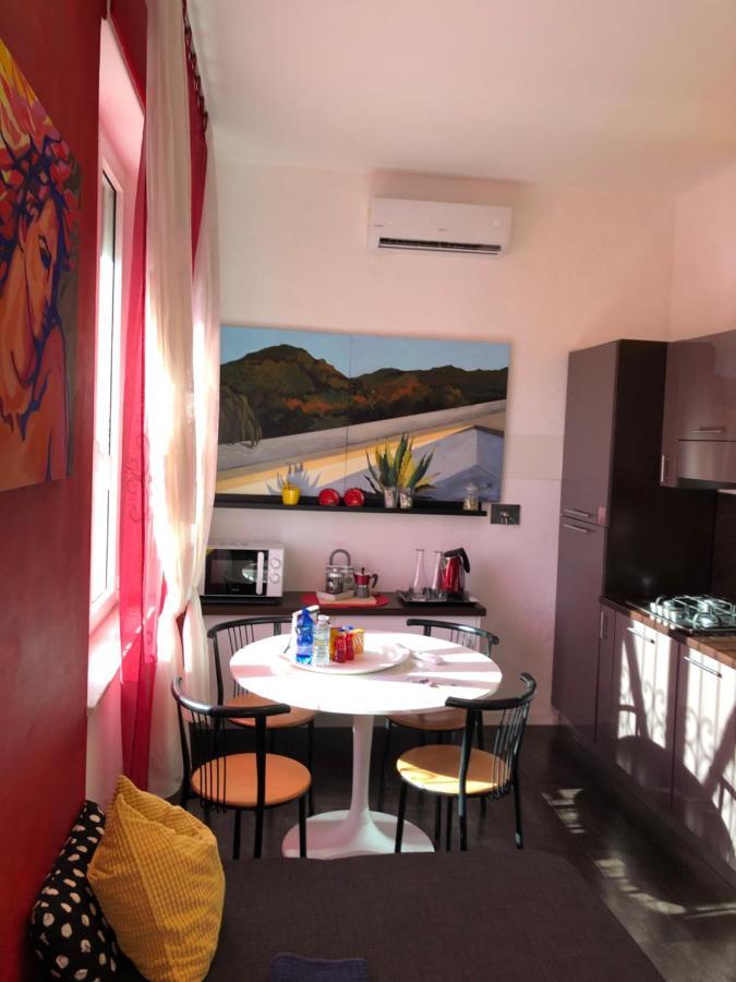 La Casa Colorata Apartment ปิซา ภายนอก รูปภาพ