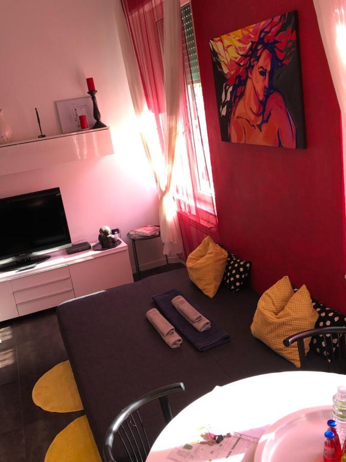 La Casa Colorata Apartment ปิซา ภายนอก รูปภาพ