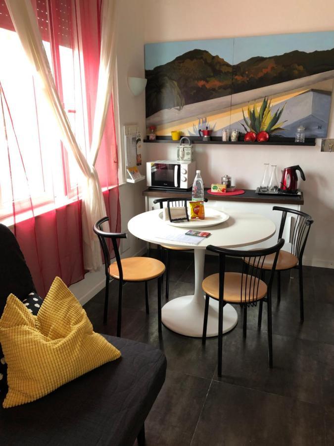 La Casa Colorata Apartment ปิซา ภายนอก รูปภาพ